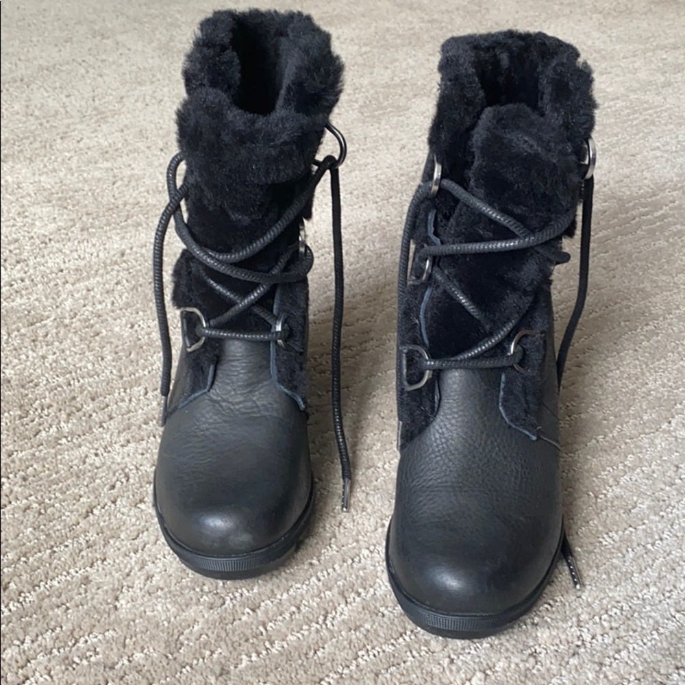Sorel Joan of arctic Boots limited edition black